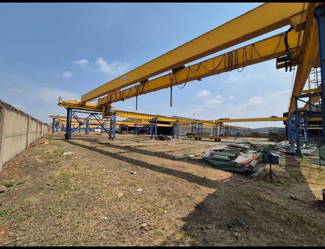 1,640M² WAREHOUSE TO LET IN ROODEKOP